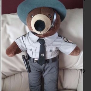 IN SEARCH OF: JJ Wind Patriot Bear - Pennsylvania State Trooper
